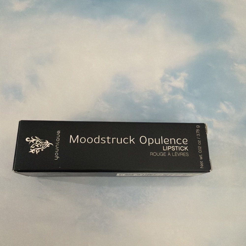 Younique Extravagant Moodstruck opulence lipstick FULL SIZE AUTHENTIC
